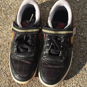 Nike Shoes - NIKE woman’s black/gold/red sneakers Nike Shoes - NIKE woman’s black/gold/red sneakers